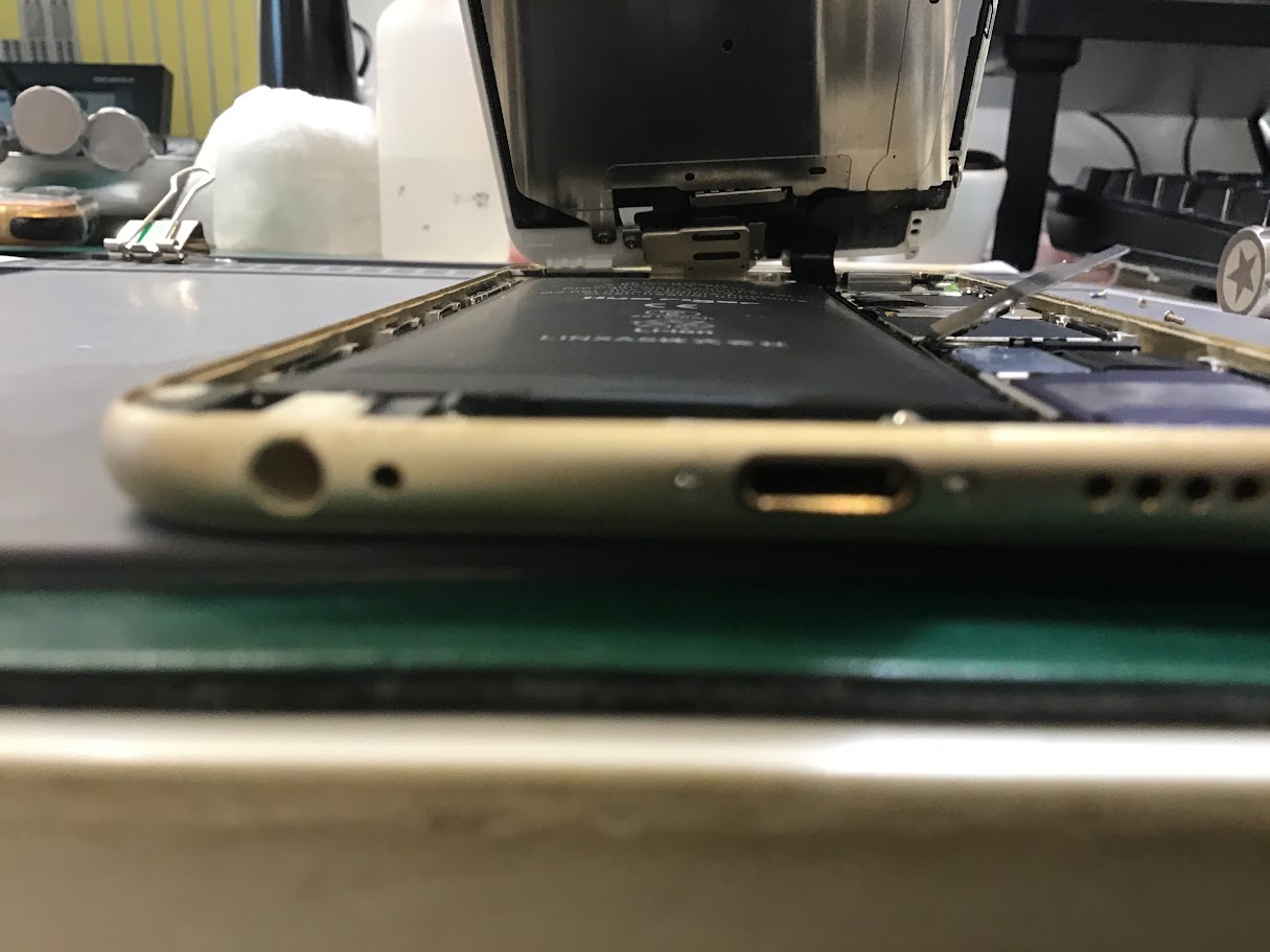 iPhone6plusのバッテリー交換ならデータそのまま修理可能なスマホ修理工房セレオ甲府店へ！